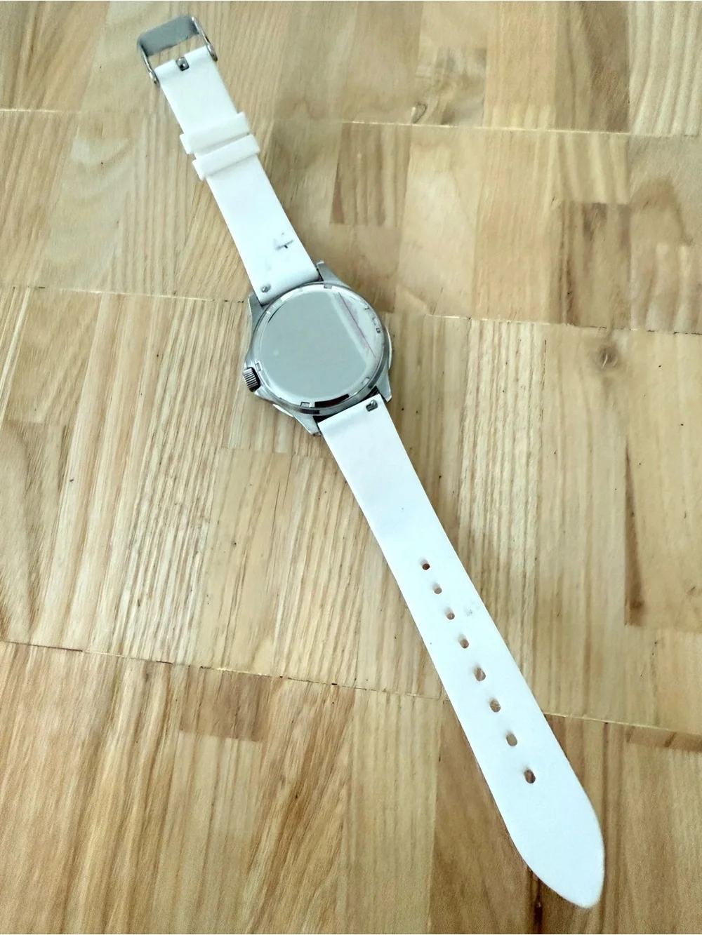 Invicta ladies Aviator silver tone  white strap watch NEW BATTERY